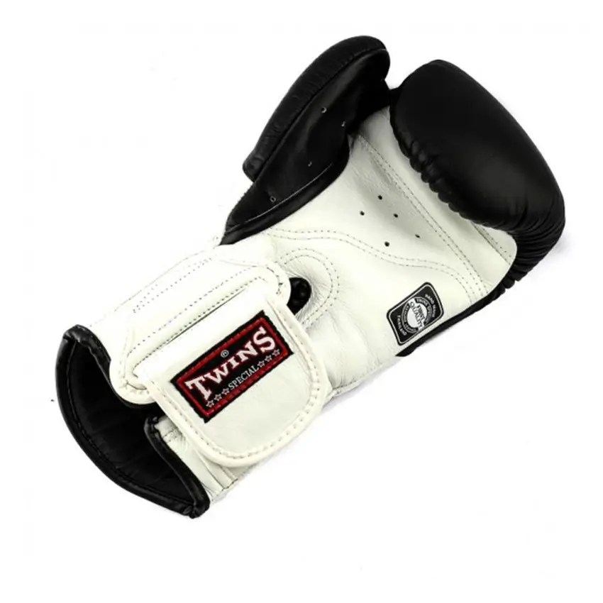 Twins BGVL6 White Black Muay Thai Gloves 2 Twins BGVL6 White Black Muay Thai Gloves - Image 2
