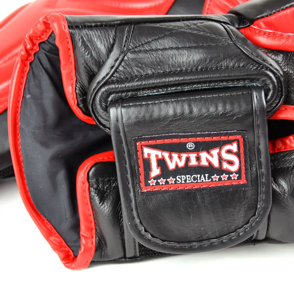 Twins BGVL6 Black Red Muay Thai Gloves 4 Twins BGVL6 Black Red Muay Thai Gloves - Image 4